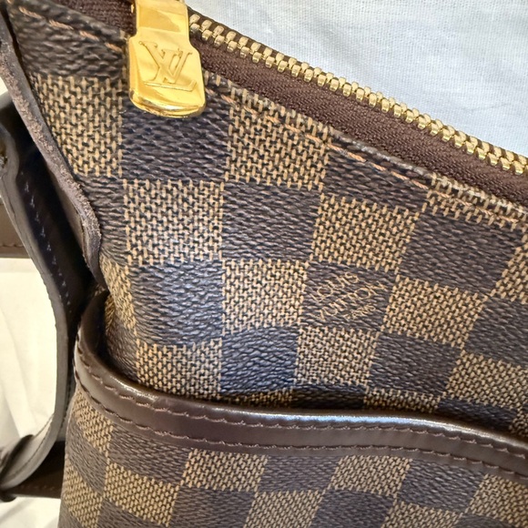 Like New, Louis Vuitton Damier Ebene PM Shoulder/Crossbody Bag - Picture 13 of 16